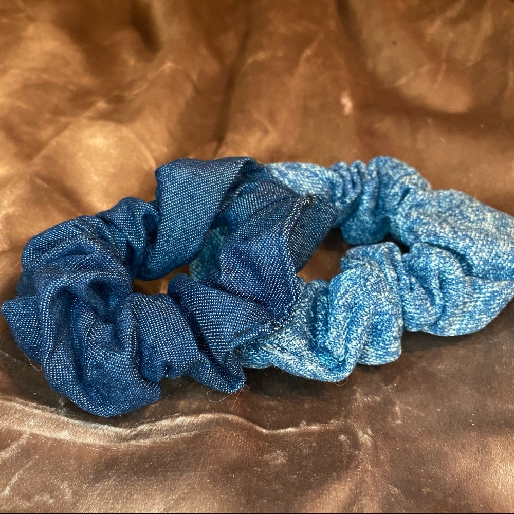 2 pack denim scrunchies
